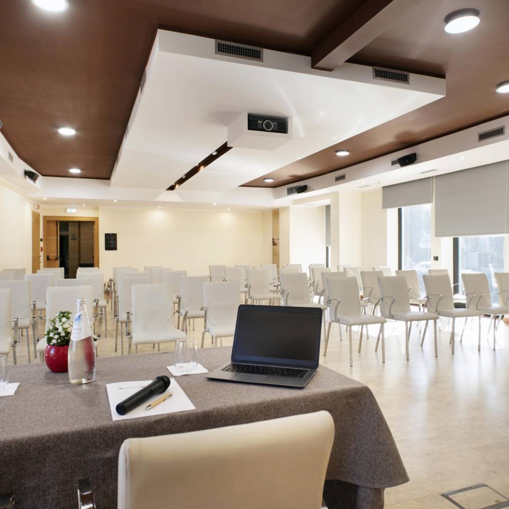 campitelli-sala-congressi-villa-mercede
