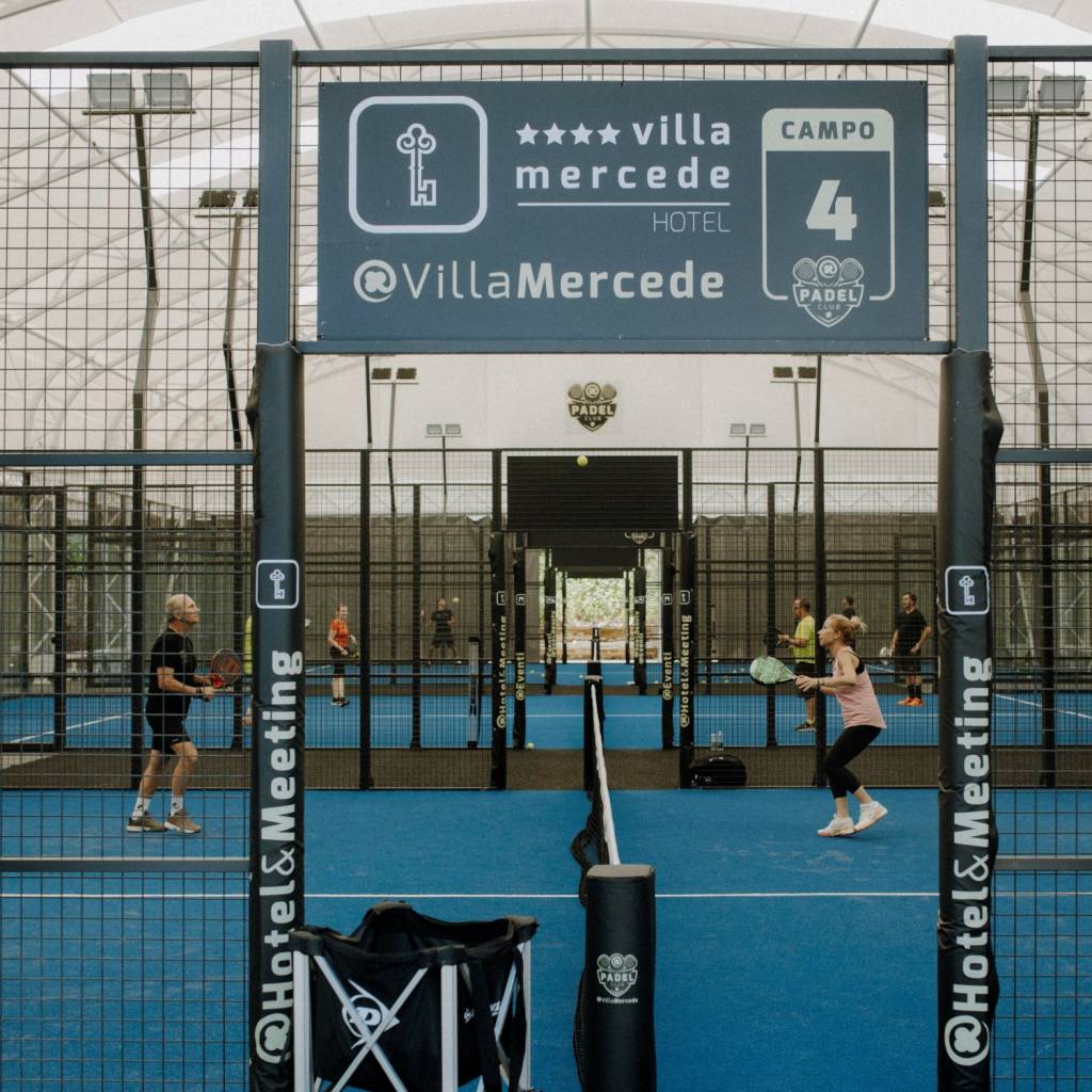 ingresso-campi-indoor-padel-villa-mercede